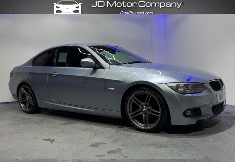 BMW 3 SERIES